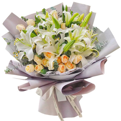芜湖19朵香槟玫瑰百合，温暖你的心灵