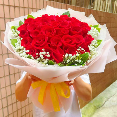 芜湖33朵红玫瑰满天星，我对你的真心